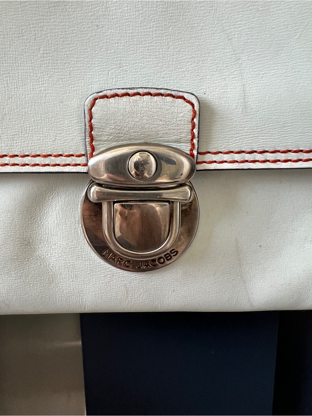 Marc Jacobs Cream Leather Shoulder Clutch - Picture 10 of 12